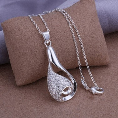 Pendant Necklaces